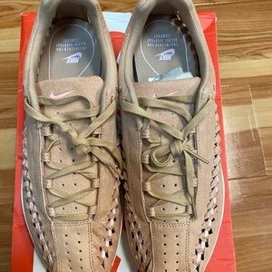 Brand New Women’s Mayfly Woven Shoes